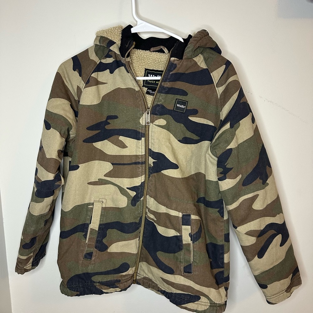 Walls Tough Wear Camo Jacket Boys size 16-18